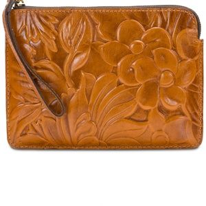 NWT Patricia Nash Floral Deboss Cassini Wristlet